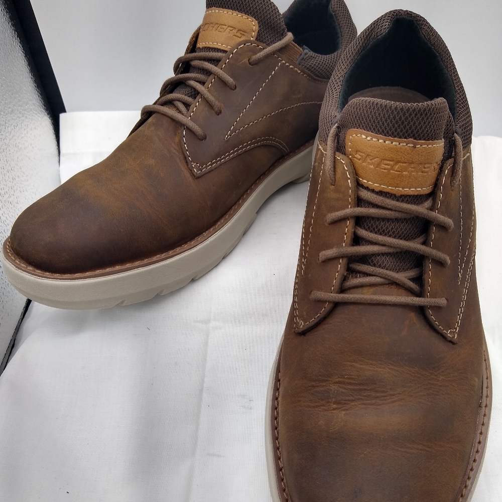 Skechers Mens 9.5Brown Leather RelaxedFit LaceUp Loafers Oxford Monk - Picture 2 of 10